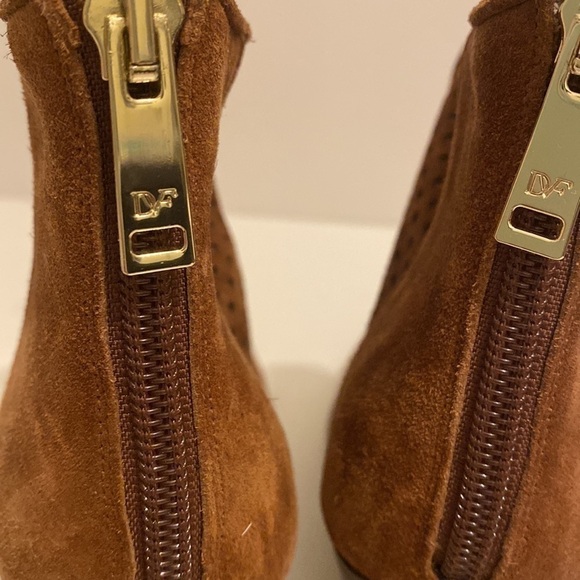 Diane Von Furstenberg Auletta Brown Chesnt suede ankle boots . Size 5 - Picture 7 of 16